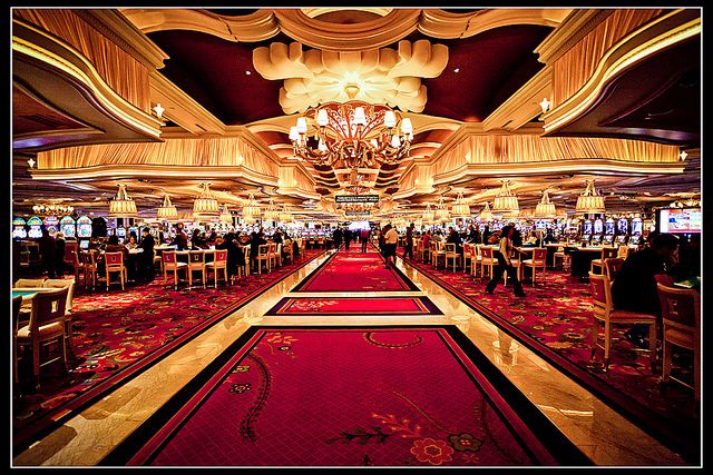 Highway Casino آن لائن کیسینو میں اصل گیمز